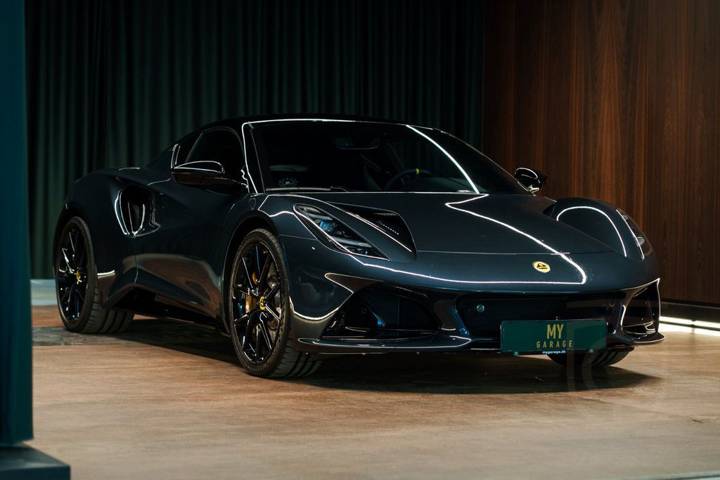 Lotus Emira I4 AUT