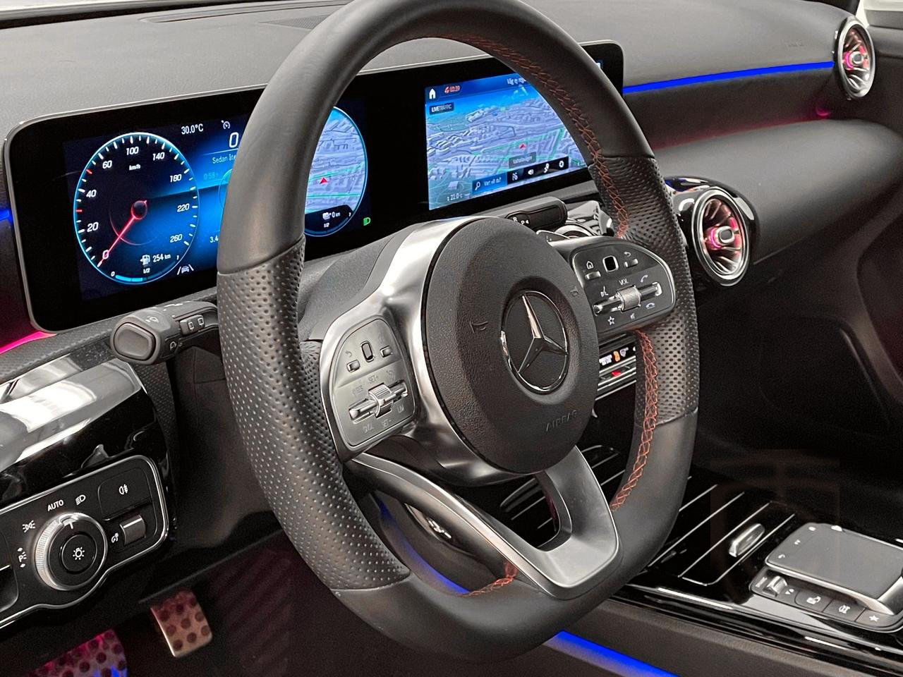 Mercedes-Benz A 250 e 8G-DCT AMG Sport, Svensksåld