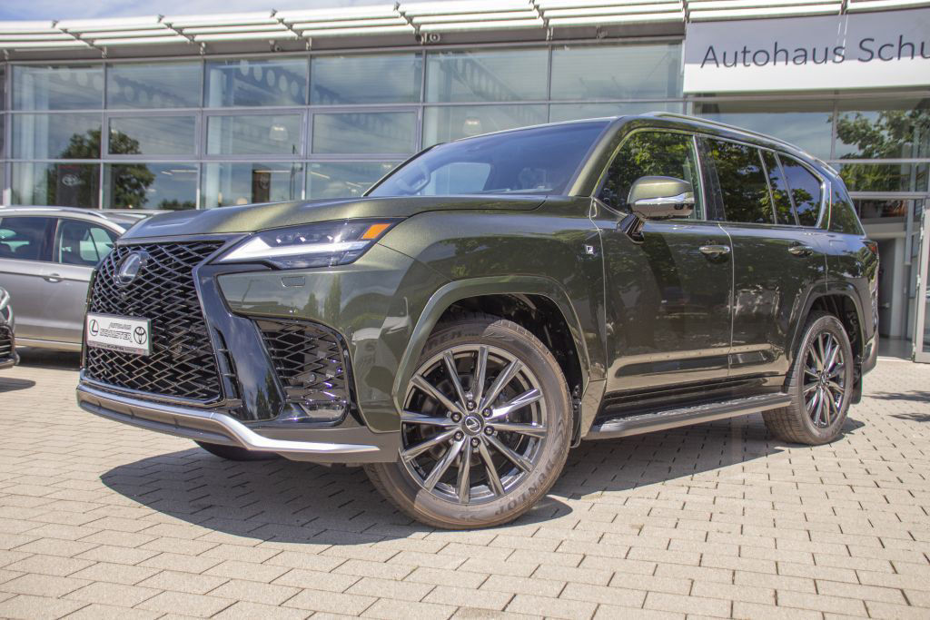 Lexus LX 600 F SPORT