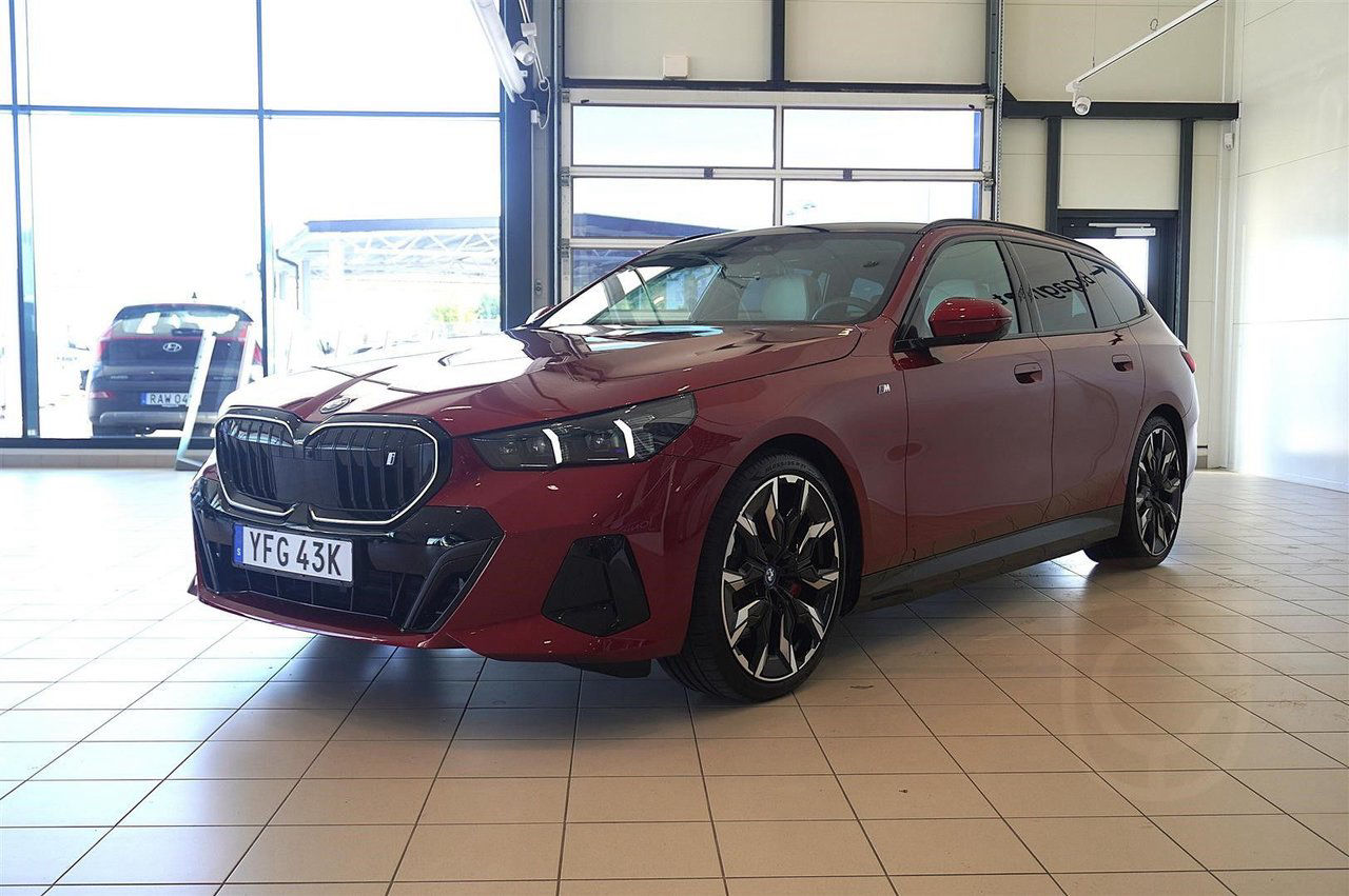 BMW i5 eDrive40 Touring M Sport Business Launch Ed