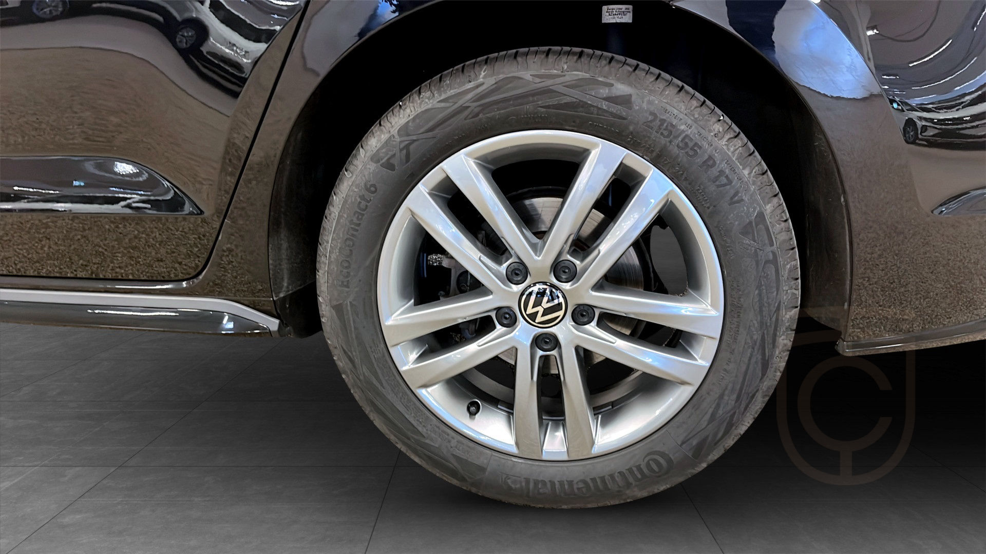 Volkswagen Touran 7-seater