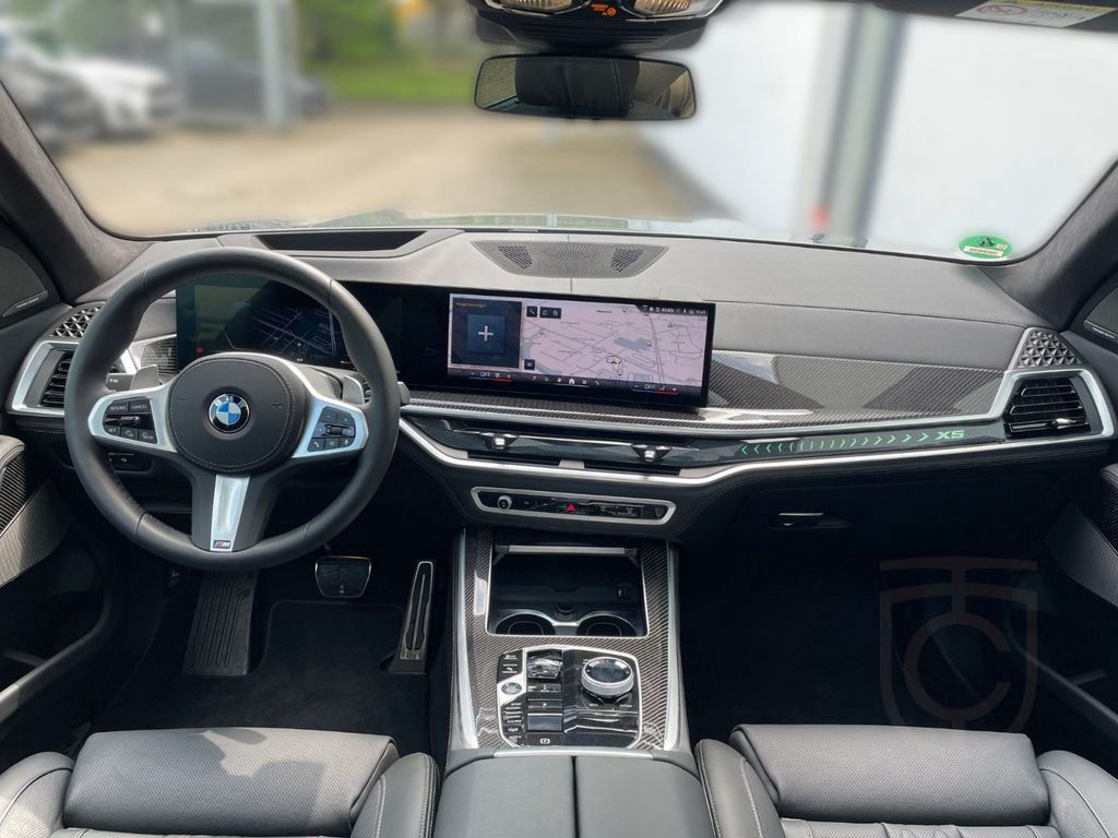 BMW X5 xDrive30d M Sport AHK Pano Massage Gestikst.