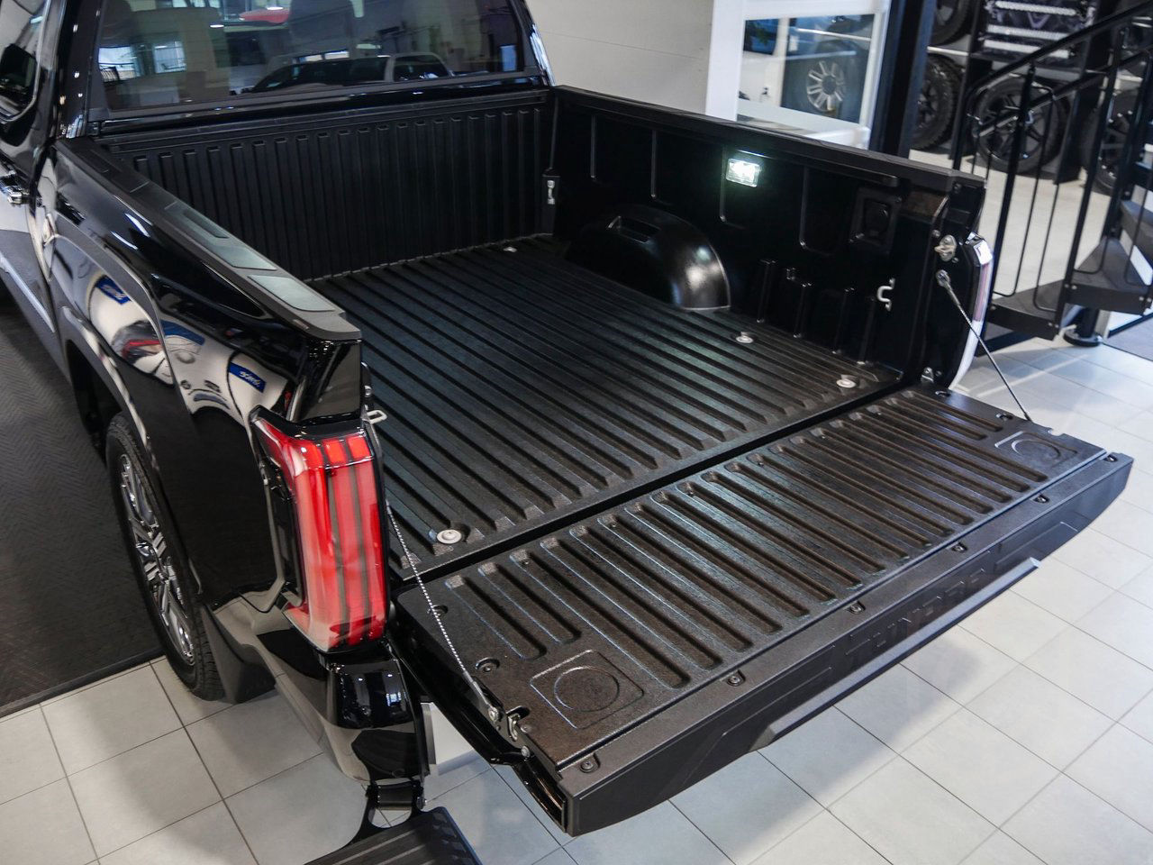 Toyota Tundra CAPSTONE HYRBID HEV