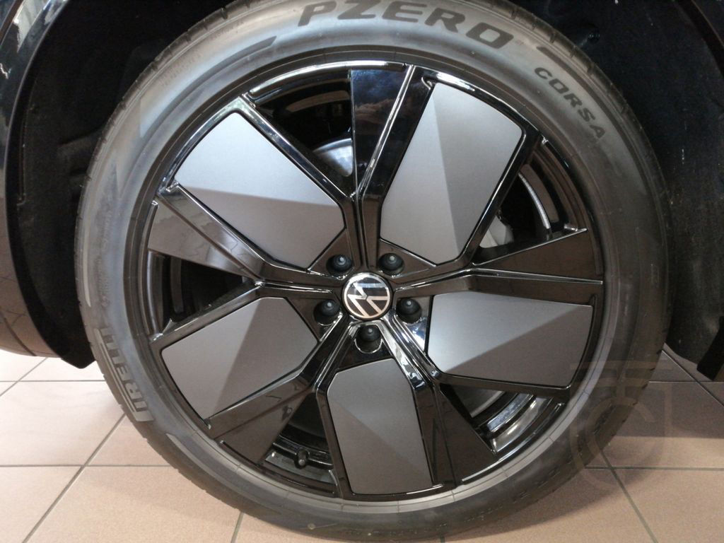 Volkswagen Touareg R-Line 3.0TDI Black Style 21 Zoll HUD