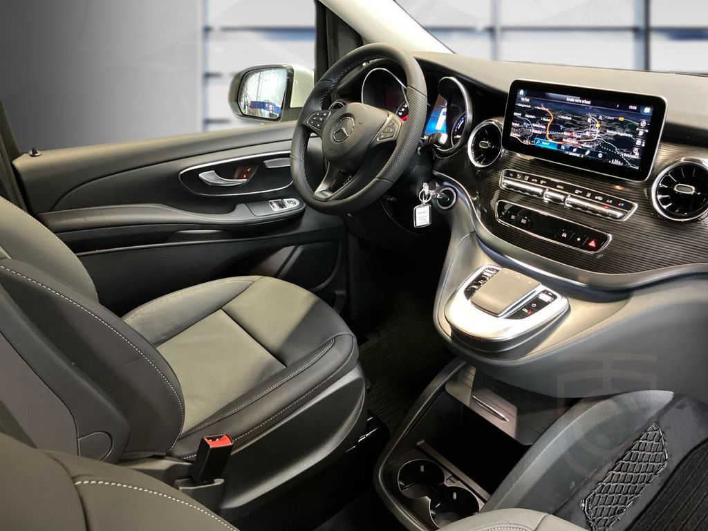 Mercedes-Benz EQV 300 L SpurW KlimaA Navi Distronic 360 PDC