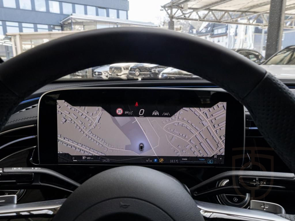 Mercedes-Benz E 200 AMG/Superscreen/Digital/Pano/360/Burm4D/20