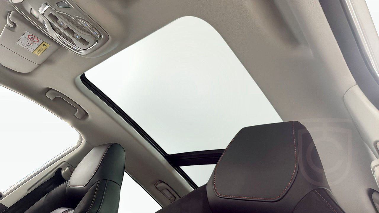 MG EHS PLUG-IN HYBRID LUXURY