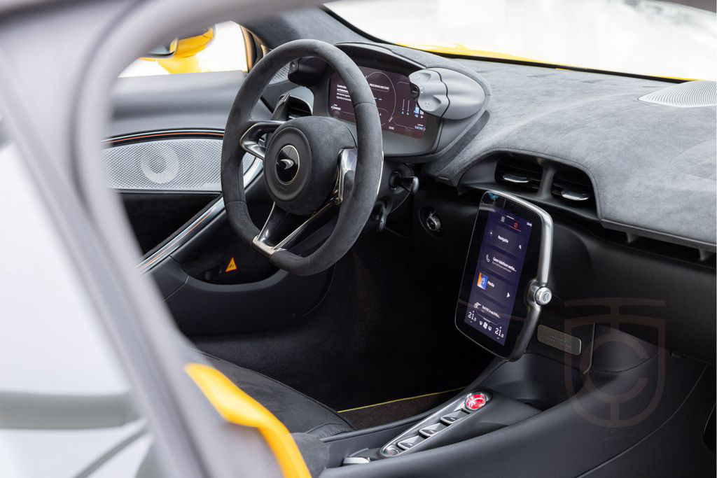 McLaren Artura 3.0 V6 Plug-in | 680pk | Volcano Yellow |