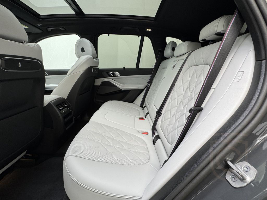 BMW X5 xDr30d M Sport Pro 22Zoll Luftfeder ACC 360°