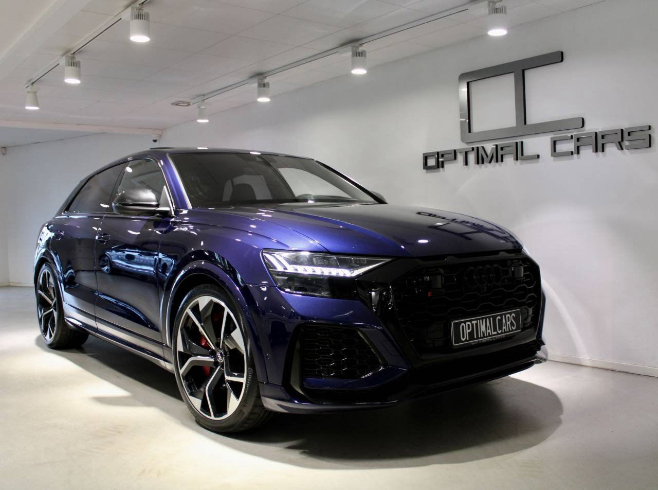 Audi RSQ8