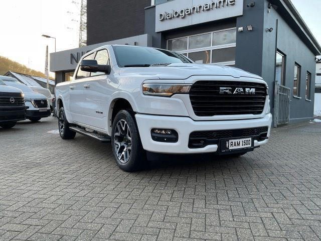Dodge RAM 1500 Crew Cab 3.0 4x4 Laramie Sport Navi SD