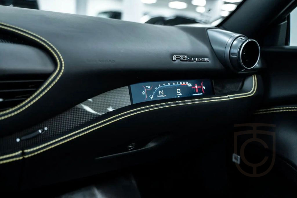 Ferrari F8 Spider 3.9~Sollevatore~Brembo~LIFT~