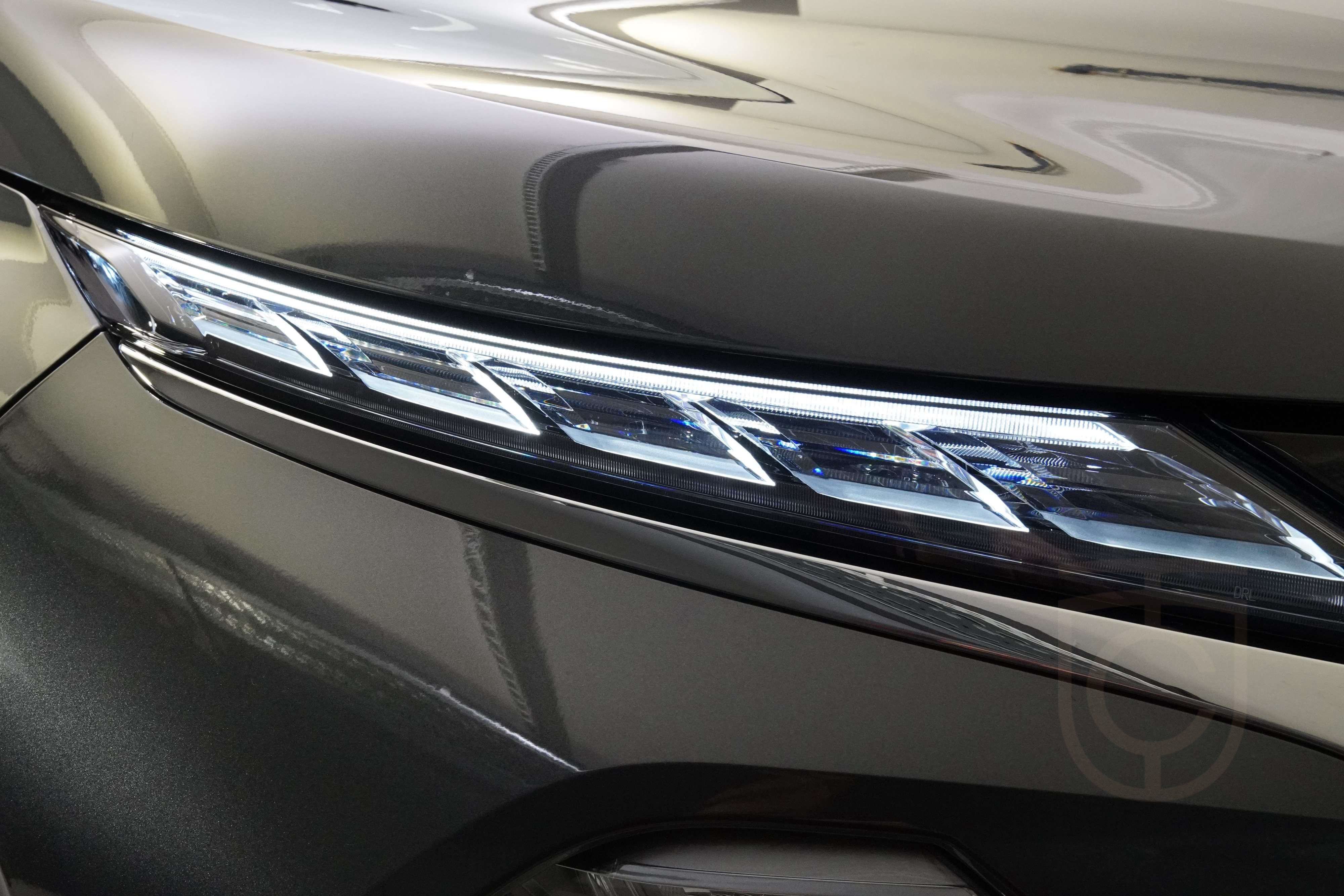 Mitsubishi Outlander PHEV*LED*HUD