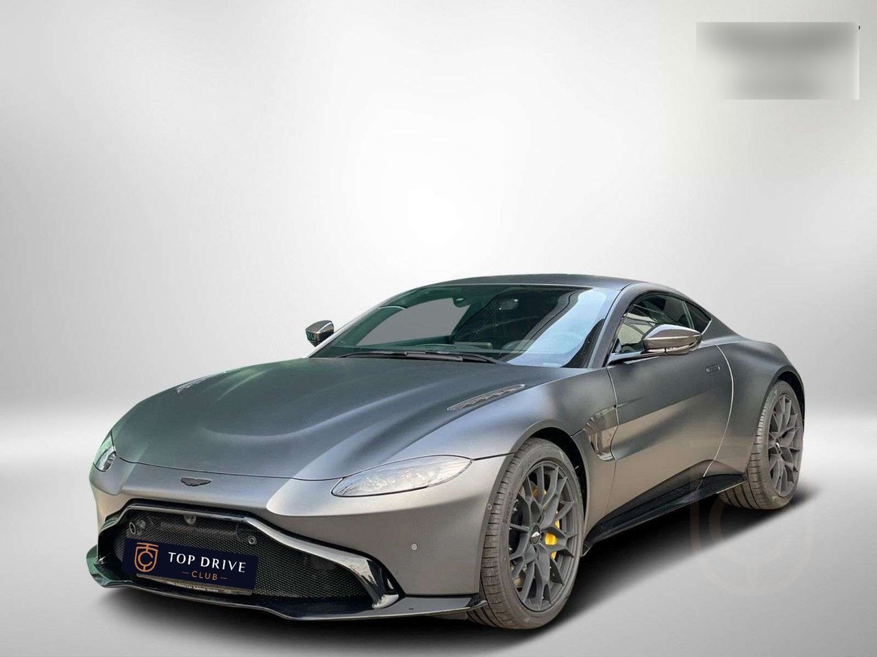 Aston Martin V8