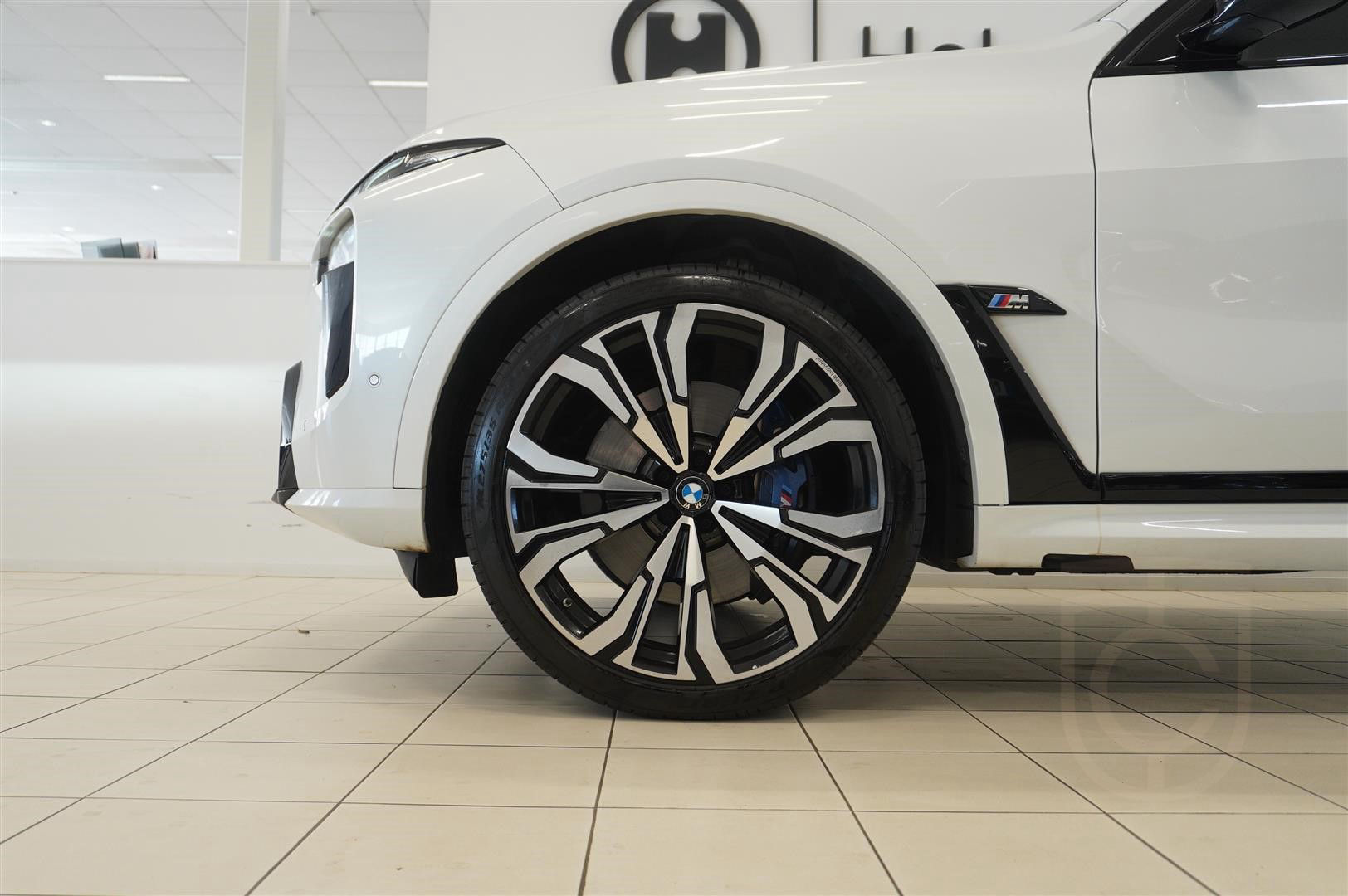 BMW X7 M60i xDrive