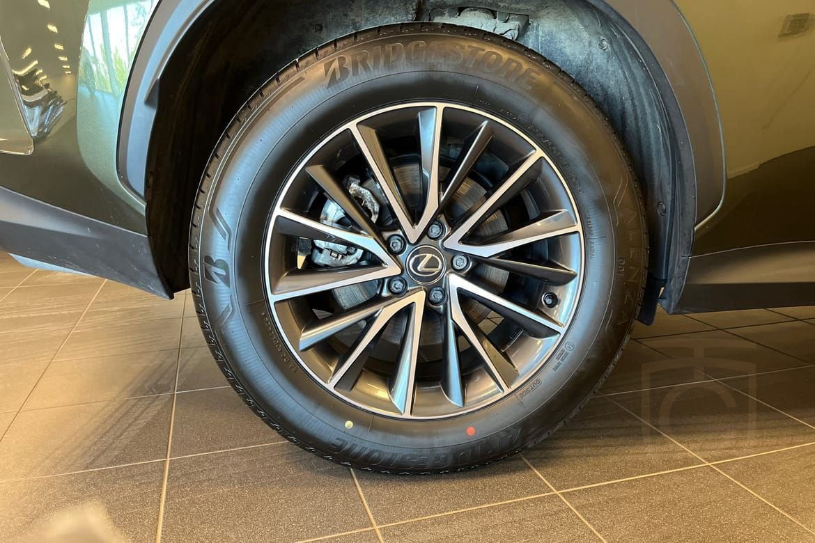 Lexus NX 350h FWD COMFORT