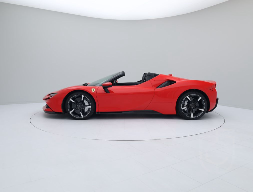 Ferrari SF90 Spider - FERRARI HAMBURG