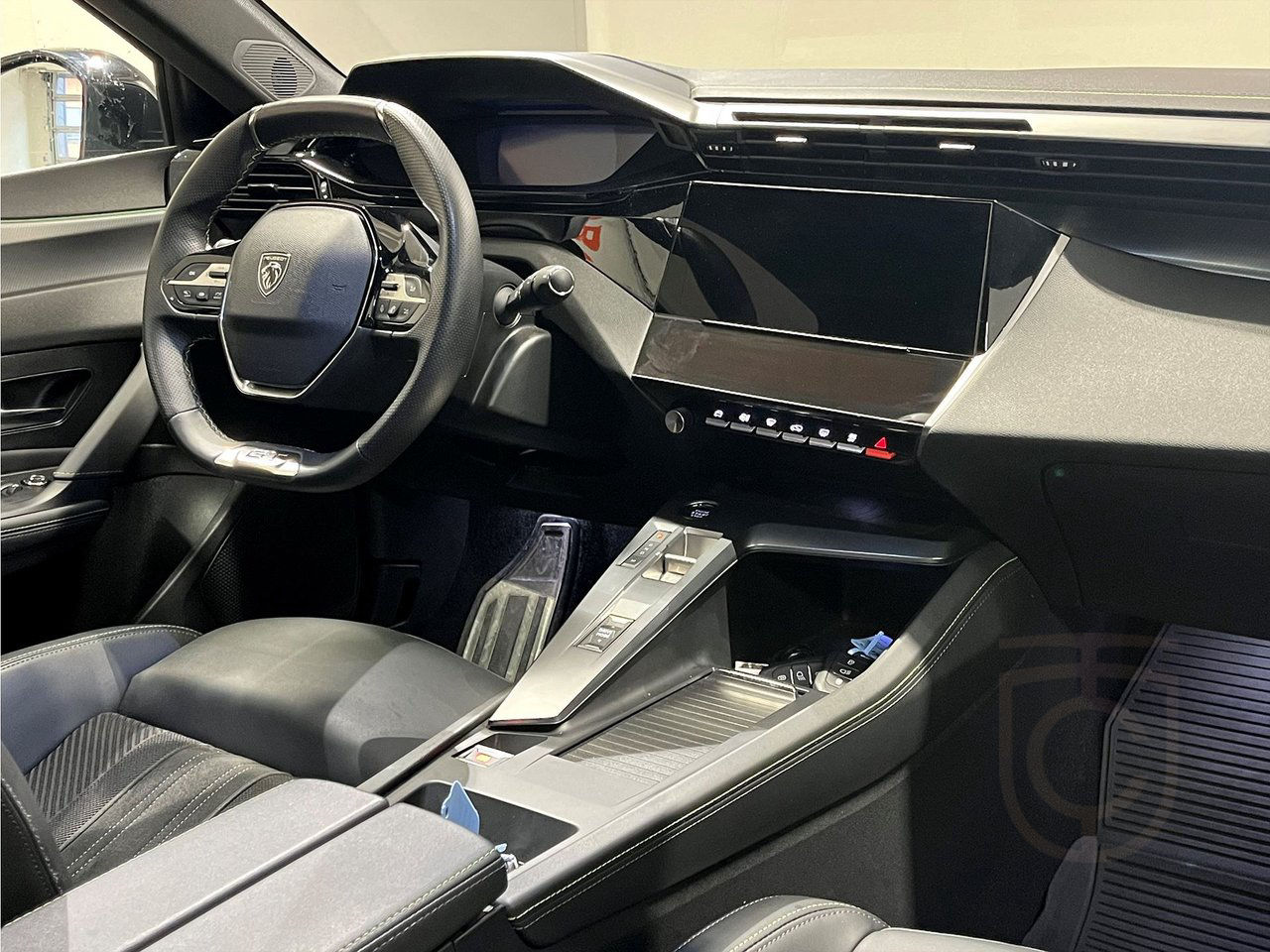 Peugeot 408 GT 1.2 PT