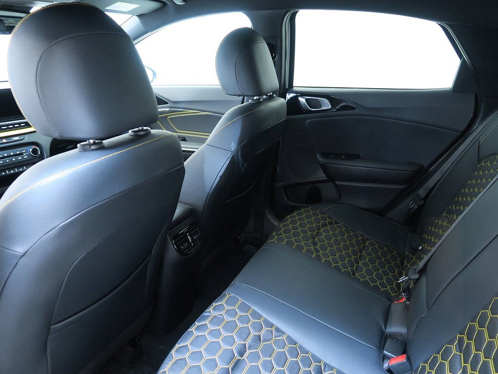 Kia Xceed Plug-in Hybrid Advance Plus Yellow Pack