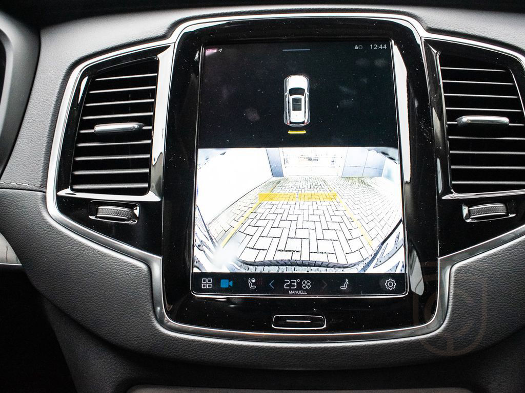 Volvo XC90 T8 AWD Hybrid Ultra Dark AHK
