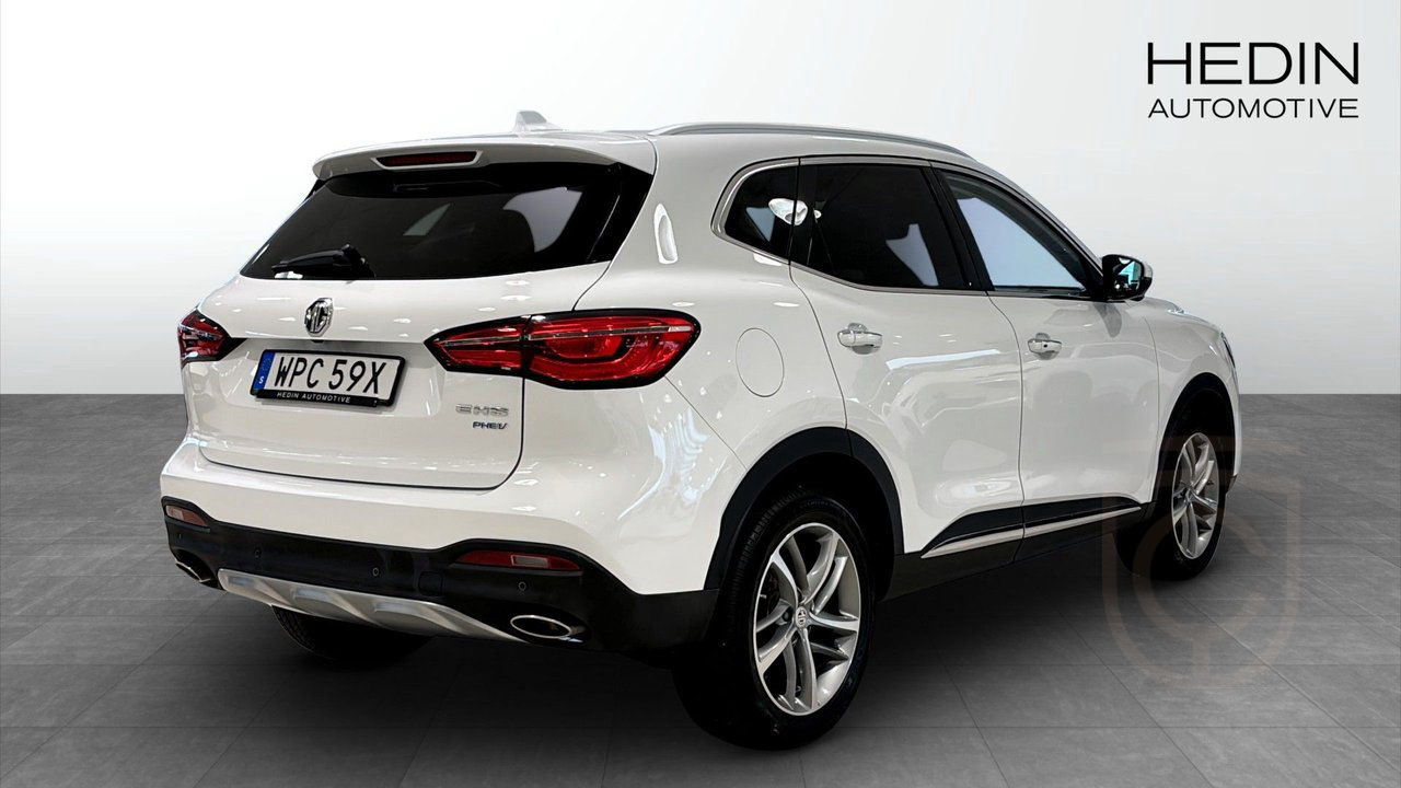 MG EHS Plug-in Hybrid Luxury