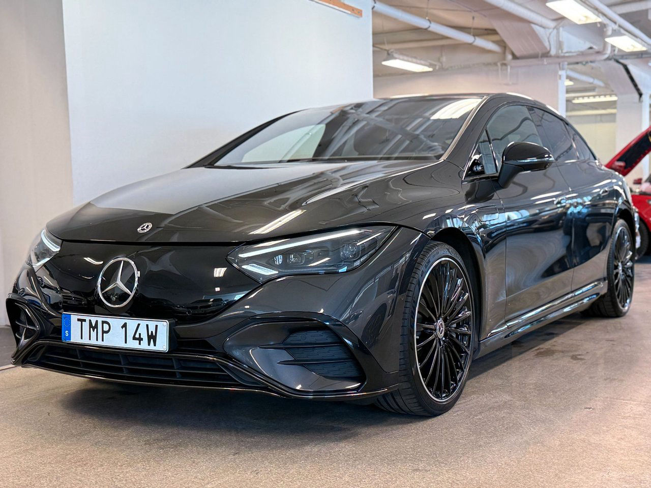 Mercedes-Benz EQE 350 4MATIC AMG Line