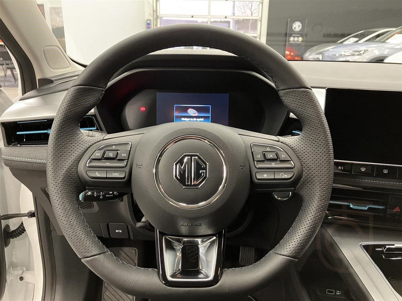 MG 5 EV LR Luxury