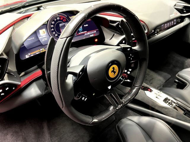 Ferrari 296 GTB Lift Karbon Sitze AFS R Kam Car Play