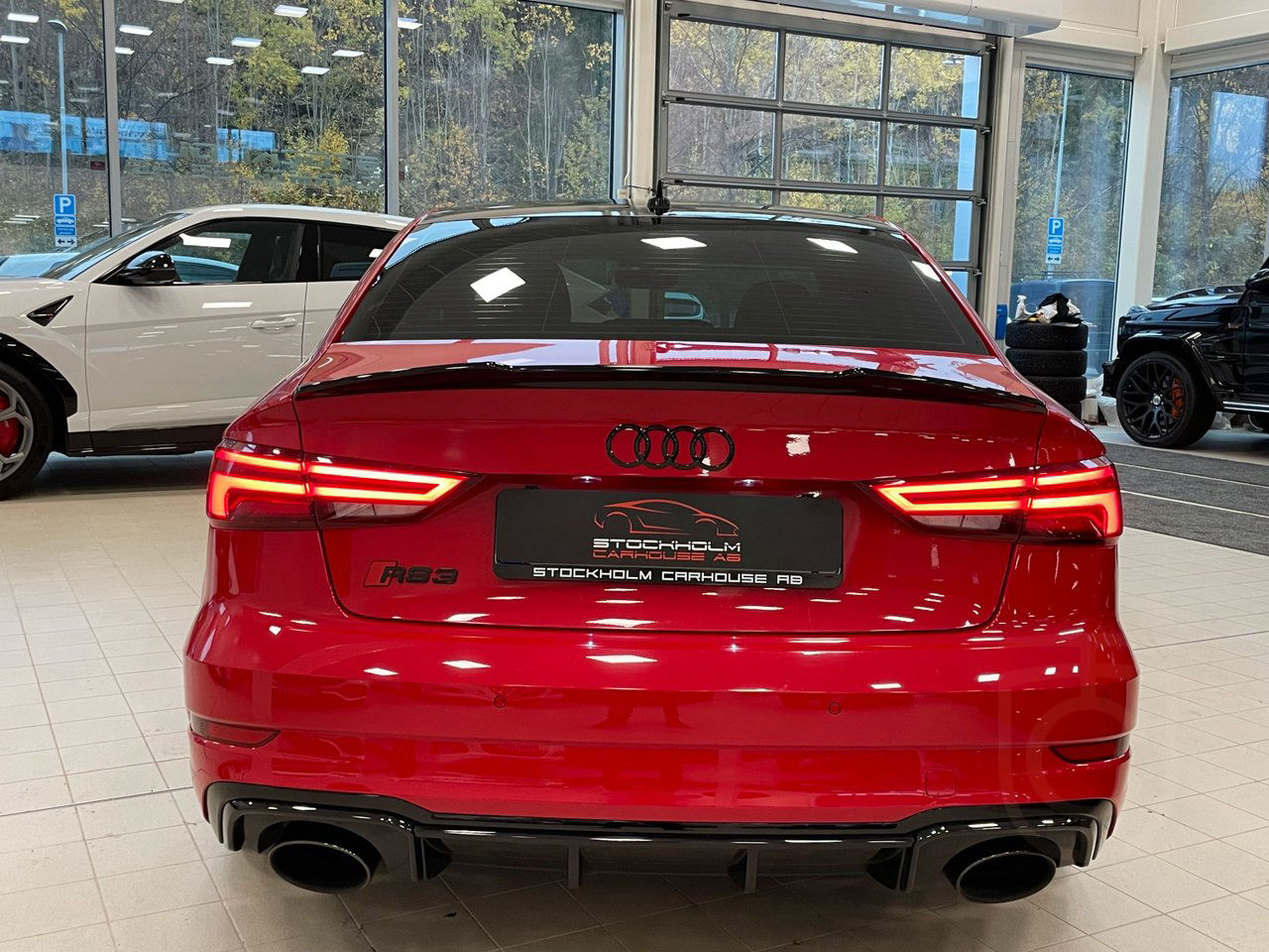 Audi RS3 Sedan Catalunya Red Metallic RS-Chassi