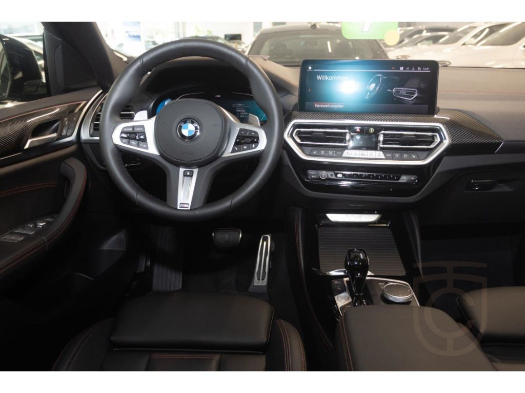 BMW X4 xDrive30dMSport+AHK+Panorama+HUD+Leder+StandH