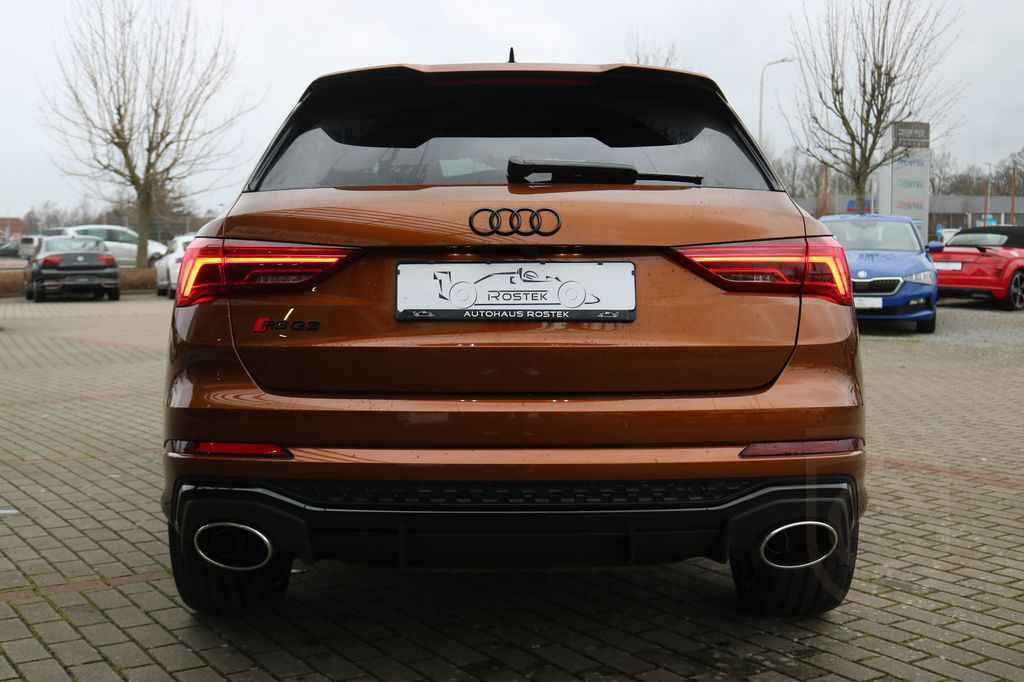 Audi RSQ3 2.5 TFSI quattro S tronic /Exclusive/SONOS/