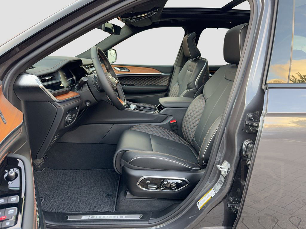 Jeep Grand Cherokee Summit Reserve Plug-In-Hybrid 4xe
