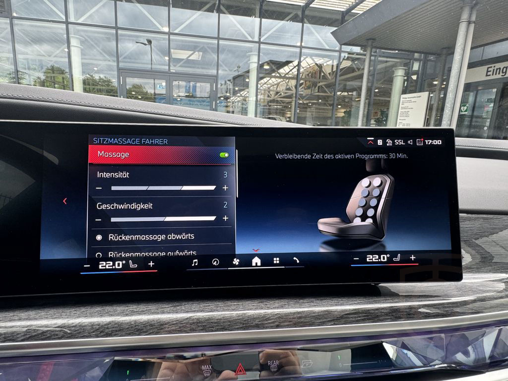 BMW M760e xDrive M Sport Massage Sitzlüft AHK DA-Pro