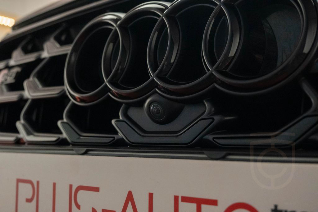 Audi S8 TFSI quattro tiptronic