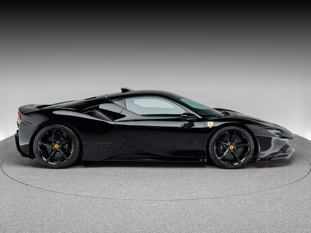 Ferrari SF90 Stradale