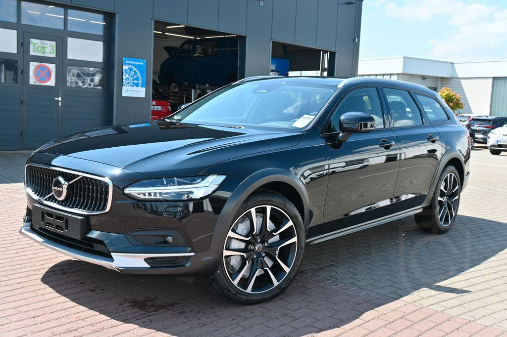 Volvo V90 B4 D AWD Cross Country Plus*Pano*STHZG*AHK
