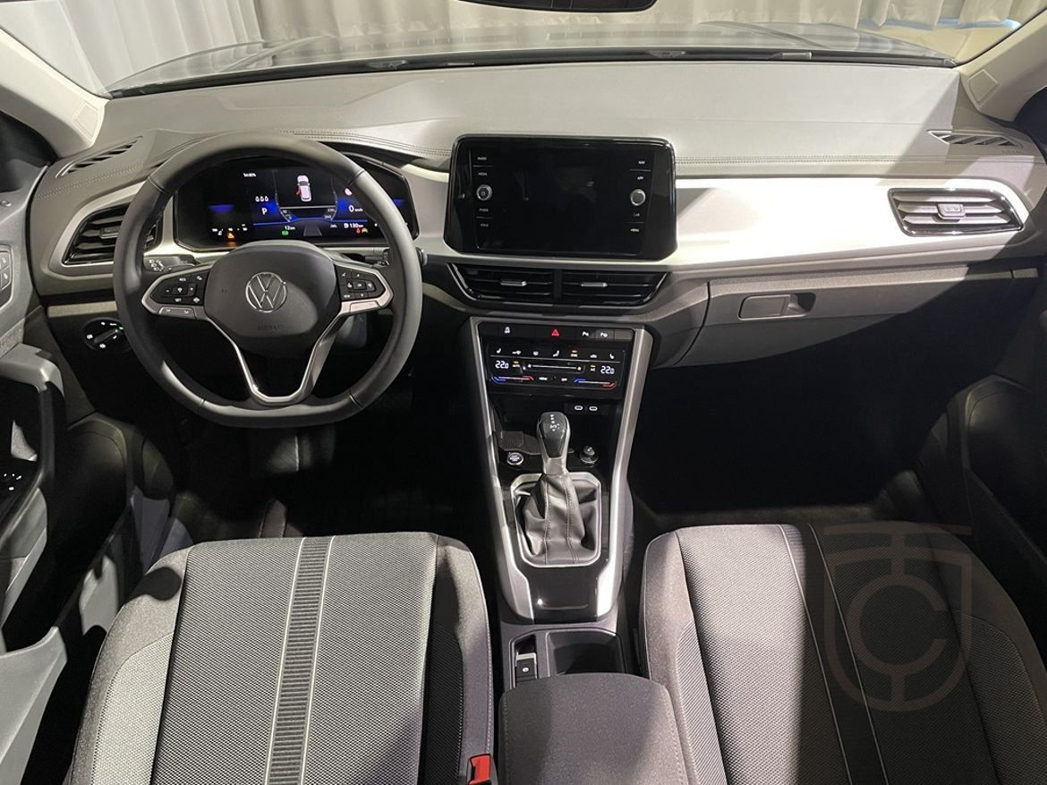 Volkswagen T-Roc LIFE EDITION TSI 150 DSG, 2-zon Klimat