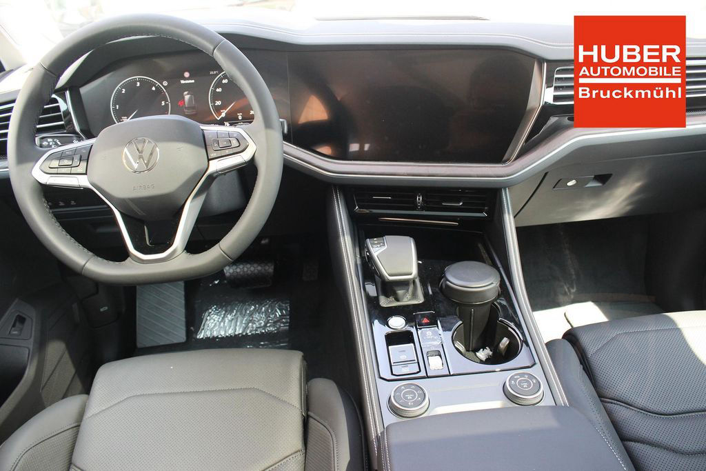 Volkswagen Touareg 3.0 V6 TDI ELEGANCE ALLRAD/AHK/MATRIX...