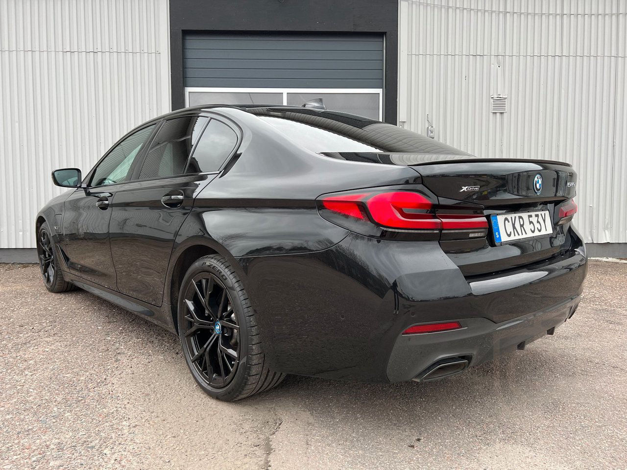 BMW 545 e xDrive Sedan M-Sport Innovation