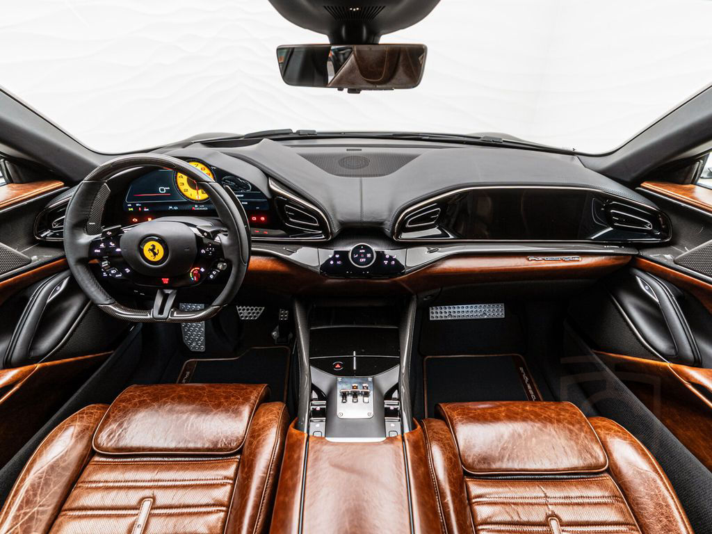 Ferrari Purosangue Tailor Made*Carbon*Massage Seats