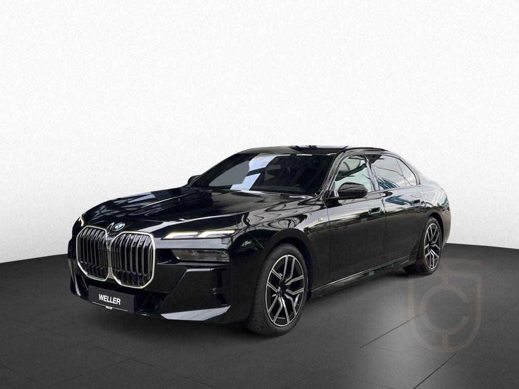 BMW 740d xDr M SPORT SkyLounge,AHK,StHzg,360°,DAPro