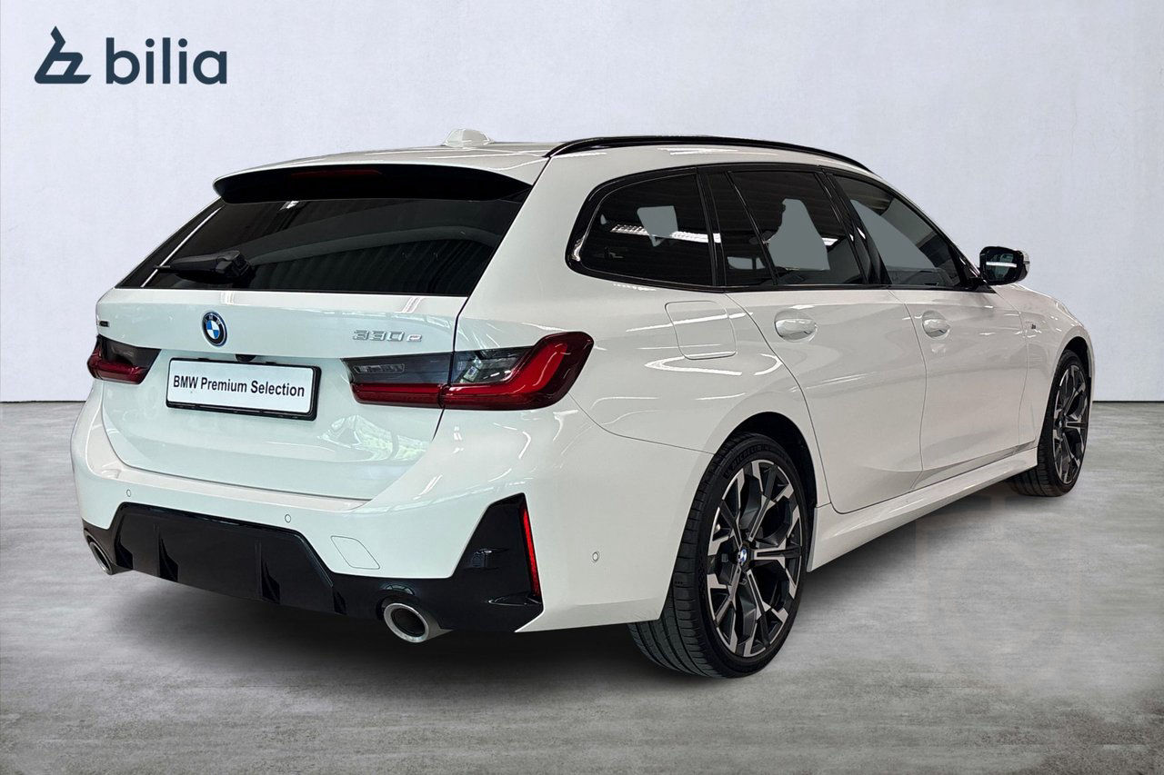 BMW 330e xDrive Touring M-Sport