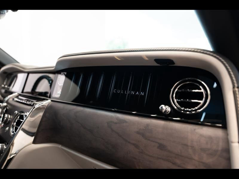 Rolls-Royce Cullinan Provenance 2 Year Warranty & Service