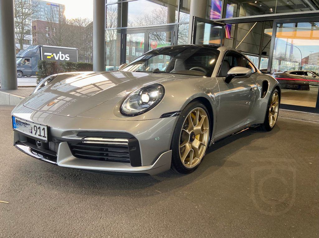 Porsche 992 - 911 Turbo S Coupe Sportpaket Liftsystem