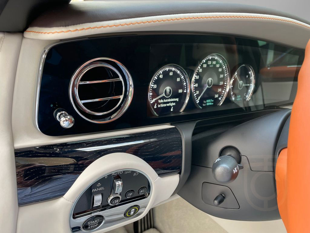 Rolls-Royce Ghost Amber Roads 1 of 12