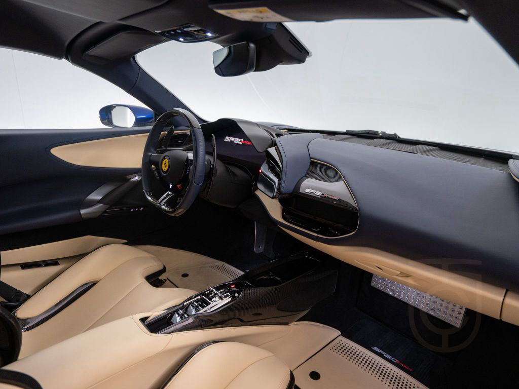Ferrari SF90 Spider FERRARI SINGEN
