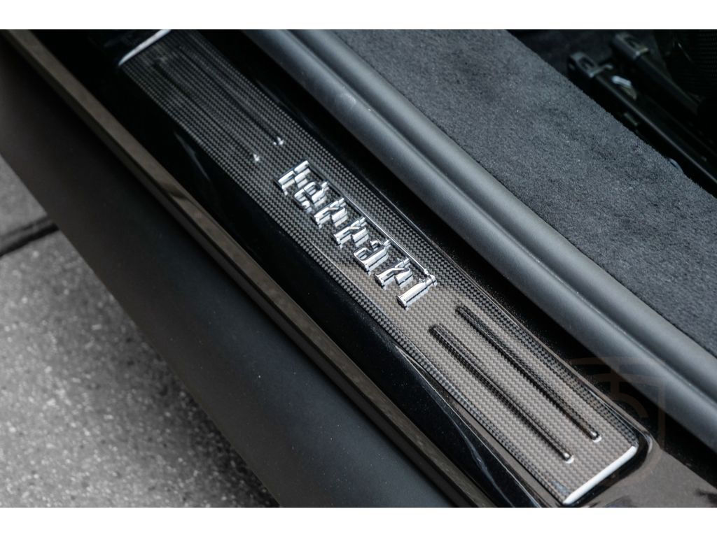 Ferrari 296 GTS *Lift*Carbon+LED*Daytona-Design*JBL*