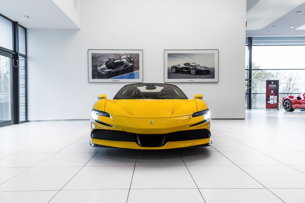 Ferrari SF90 Spider ~Ferrari Munsterhuis~