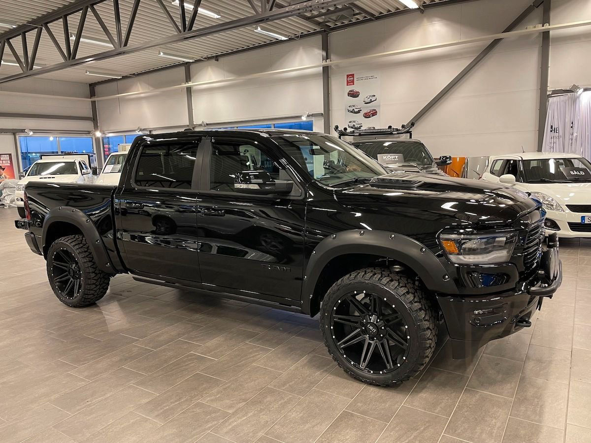 Dodge RAM 1500 Laramie Offroad Extreme