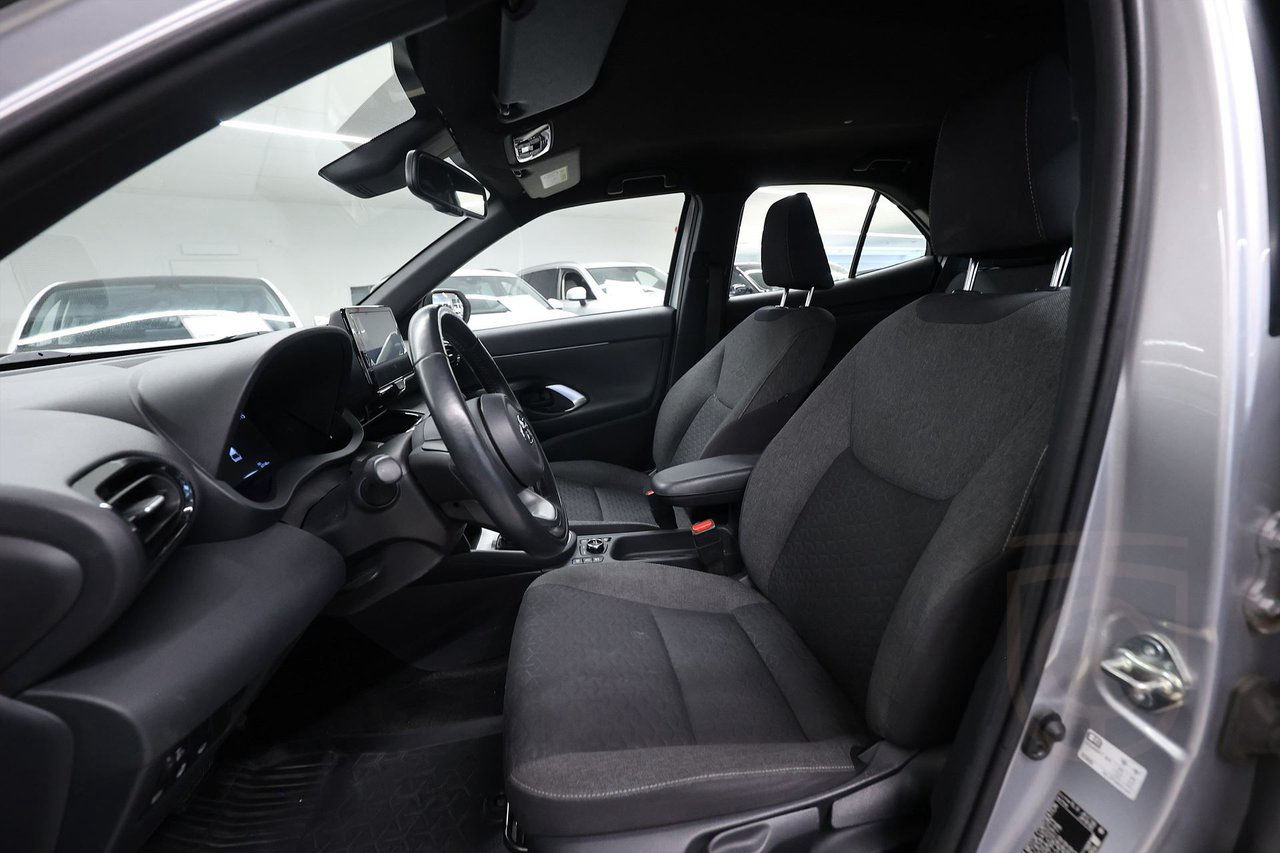 Toyota Yaris Cross Hybrid Active Plus B-kamera Keyless